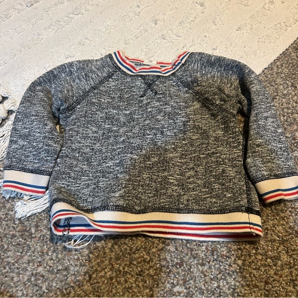 EUC Tucker + Tate Sweatshirt